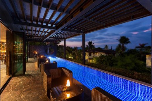 Бунгало в отеле The Village Coconut Island Beach Resort 5 звезд