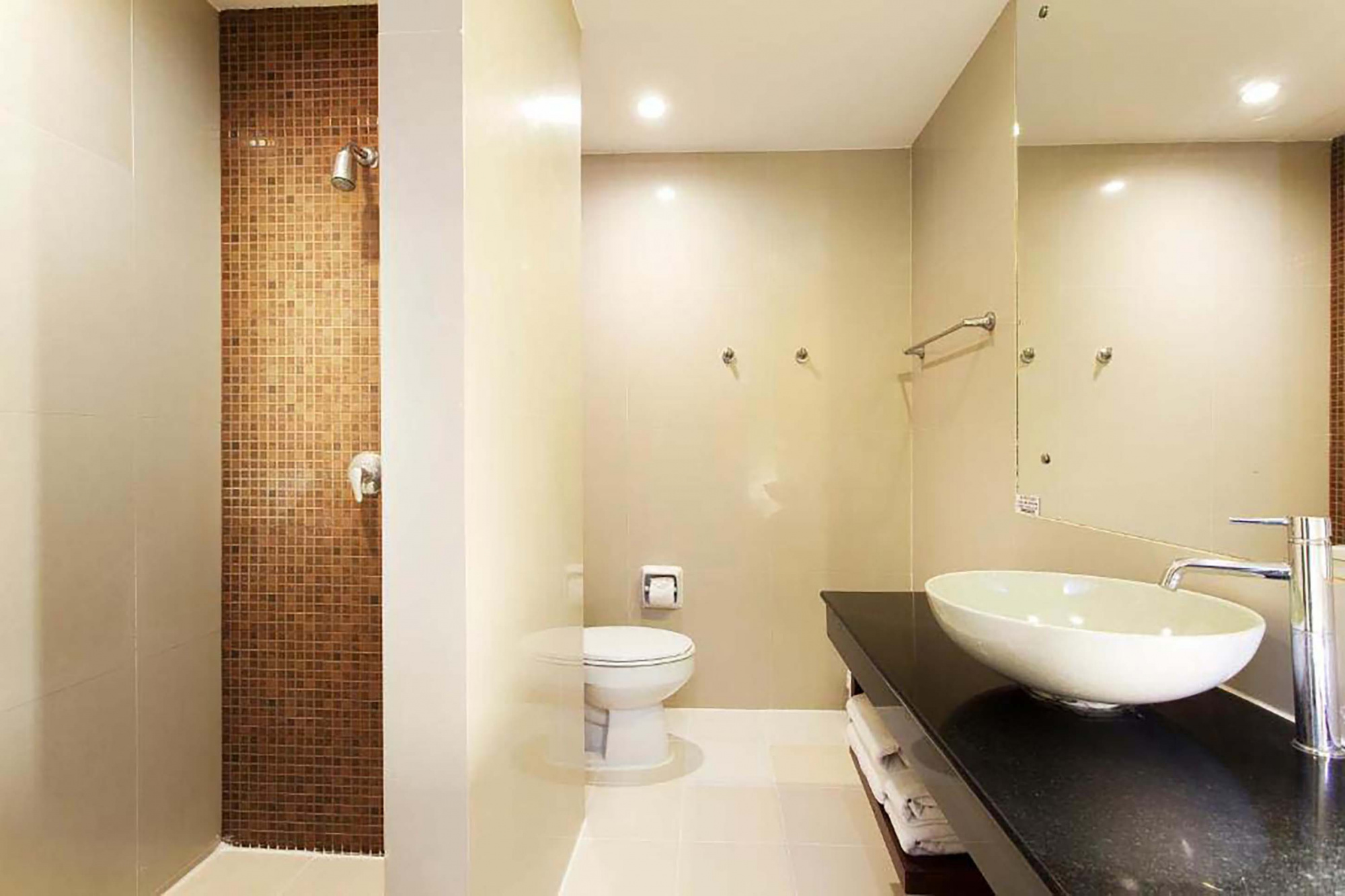 Просторные апартаменты Grand Deluxe с балконом и видом на бассейн вблизи пляжа, 2 спальни, Банг Тао