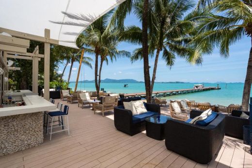 Бунгало в отеле The Village Coconut Island Beach Resort 5 звезд