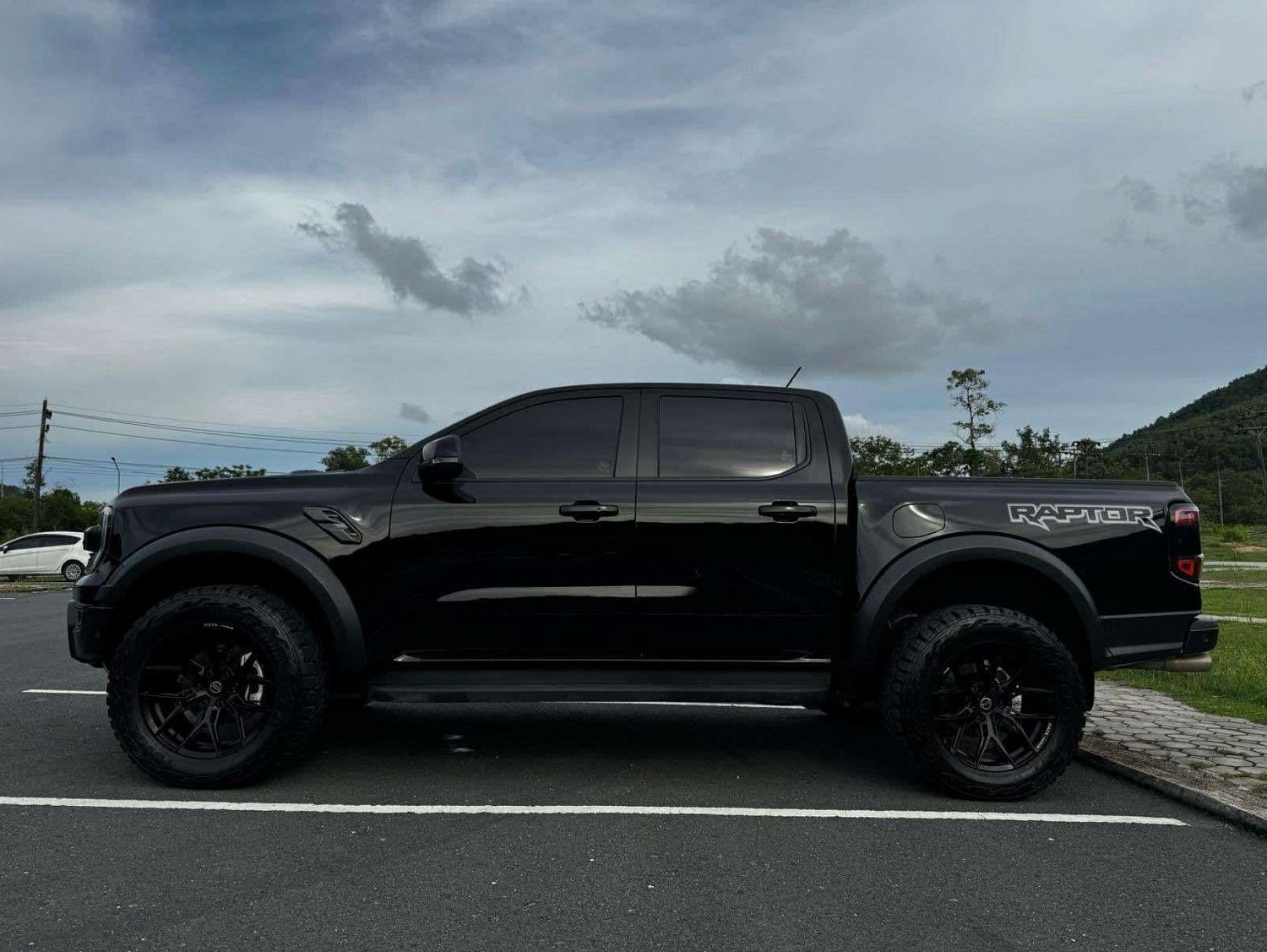 Ford Raptor V6 397 hp
