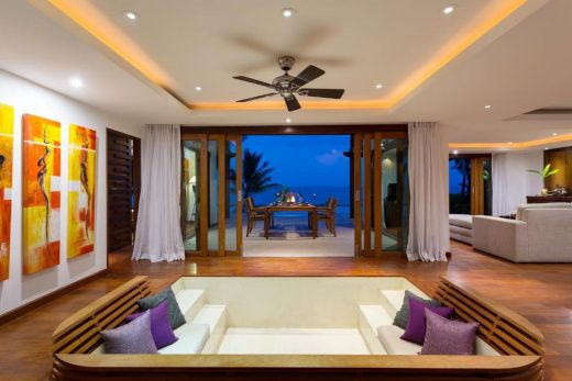 Бунгало в отеле The Village Coconut Island Beach Resort 5 звезд